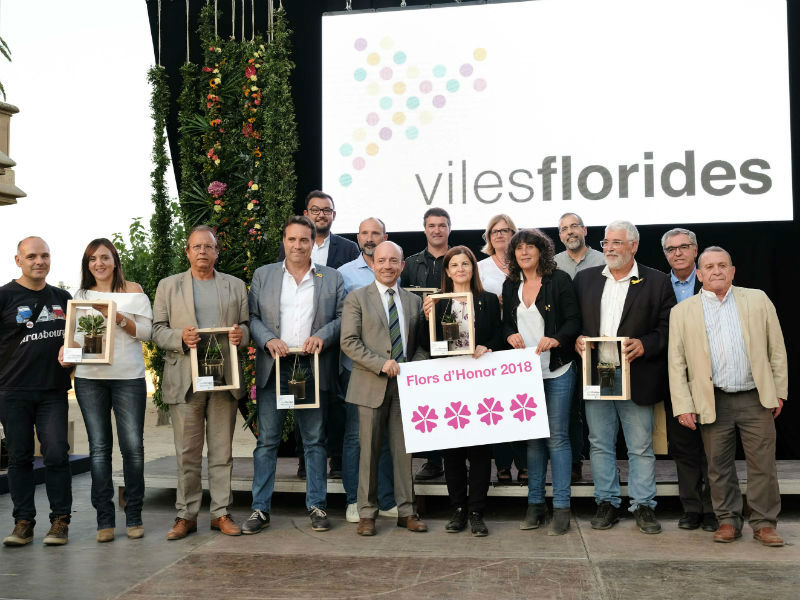 Olot viles florides 4 flors d'honor 2018